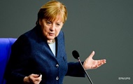 Меркель заявила, что критикует Путина в личных с ним беседах