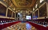 Венецианская комиссия начала проверку закона об олигархах