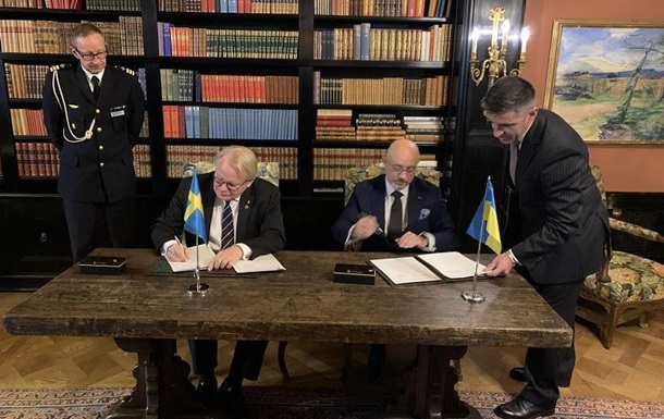 Украина и Швеция усилят сотрудничество в обороне